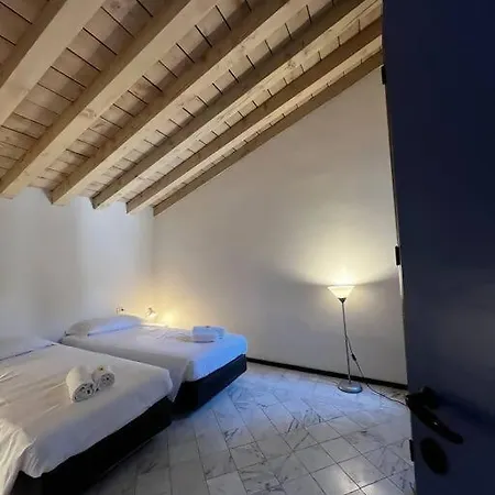 Dans La Tour Casa de hóspedes