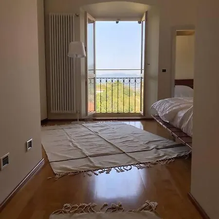 Dans La Tour Bérgamo